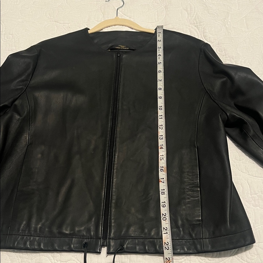 Leather jacket - Picture 6 of 7